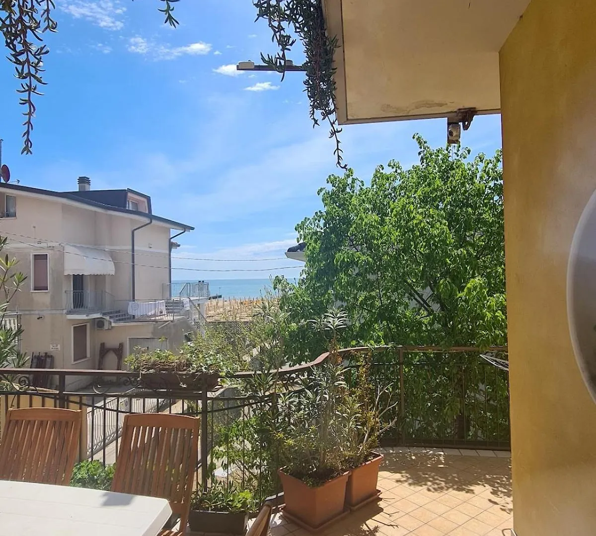 2 Bedrooms Villa With Sea View Terrace In Jesolo